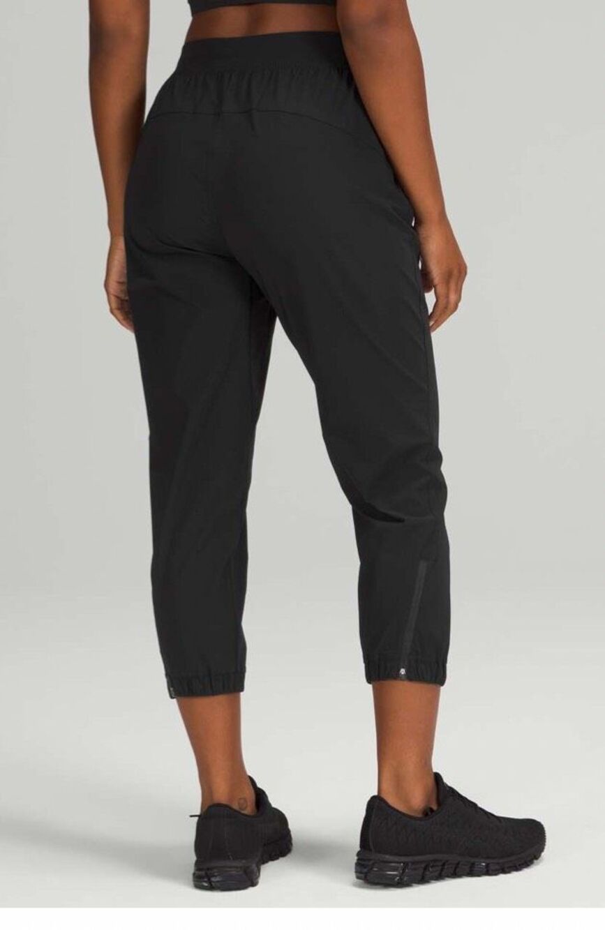 Lululemon Adapted State High-Rise Jogger Crop Black Size 8